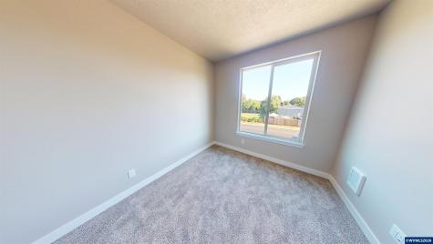 196 Gwinn Street E Monmouth OR 97361
