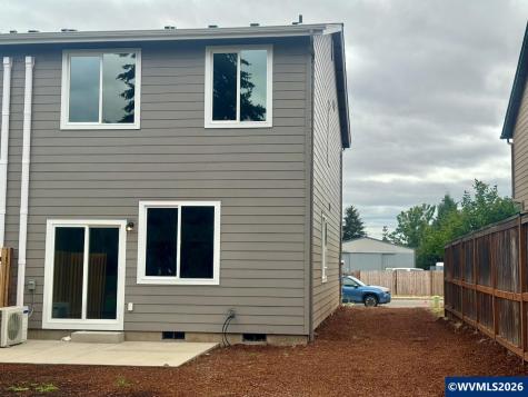 196 Gwinn Street E Monmouth OR 97361