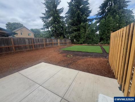196 Gwinn Street E Monmouth OR 97361