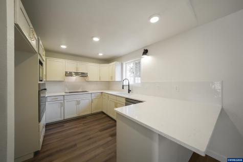 2570 Clay Court SE Albany OR 97322