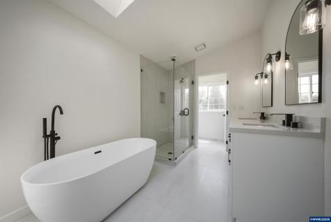 2570 Clay Court SE Albany OR 97322