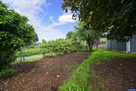 2570 Clay Court SE Albany OR 97322