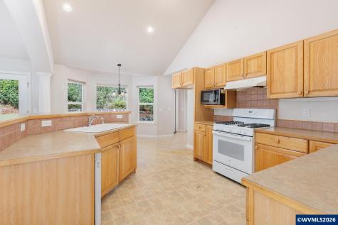 1565 SE Running Springs Court Newport OR 97365