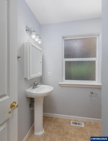 1565 SE Running Springs Court Newport OR 97365