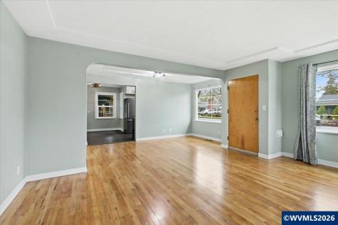 1084 24th Street NE Salem OR 97301