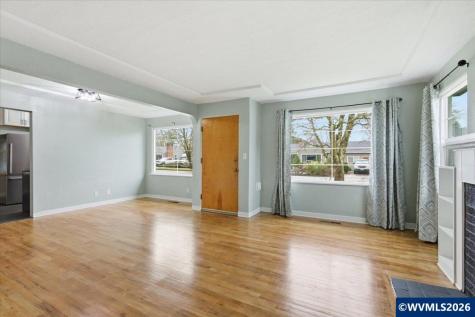 1084 24th Street NE Salem OR 97301