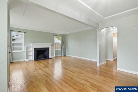 1084 24th Street NE Salem OR 97301