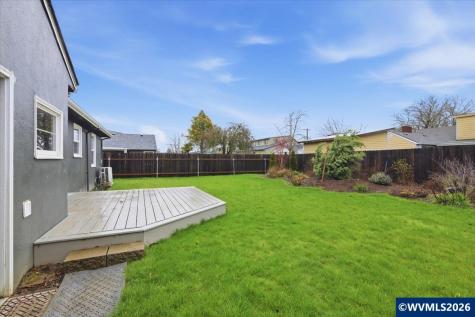 1084 24th Street NE Salem OR 97301