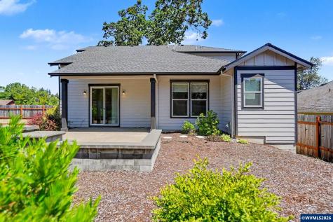 1375 Titan Drive NW Salem OR 97304