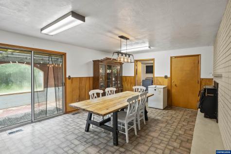 2595 Wooddale Avenue NE Salem OR 97301