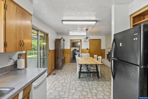 2595 Wooddale Avenue NE Salem OR 97301