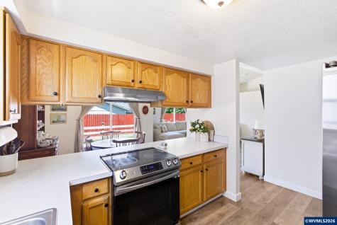 633 Cedar Street Independence OR 97351