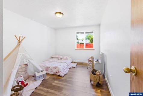 633 Cedar Street Independence OR 97351