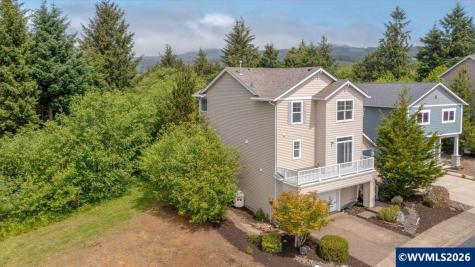 4390 Sequoia Lp Tillamook OR 97141