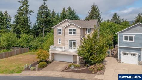 4390 Sequoia Lp Tillamook OR 97141