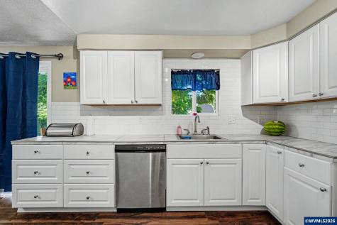 460 N 12th Street Independence OR 97351