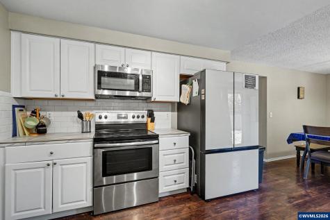 460 N 12th Street Independence OR 97351