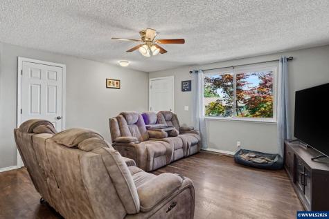 460 N 12th Street Independence OR 97351