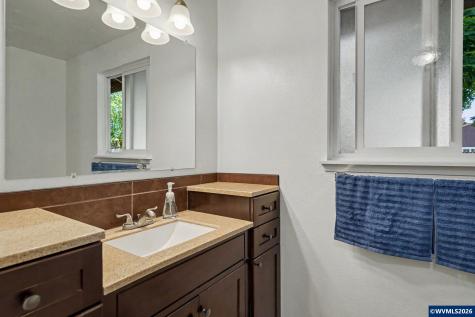 460 N 12th Street Independence OR 97351