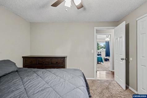 460 N 12th Street Independence OR 97351