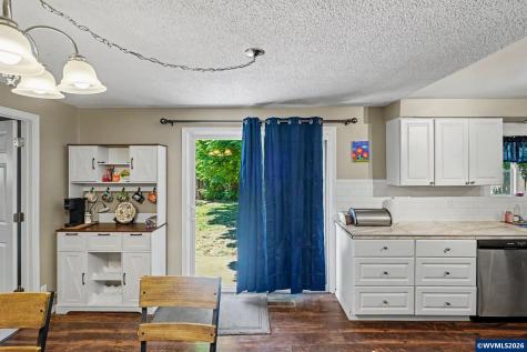 460 N 12th Street Independence OR 97351
