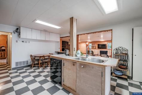 6025 SE 124th Avenue Portland OR 97236
