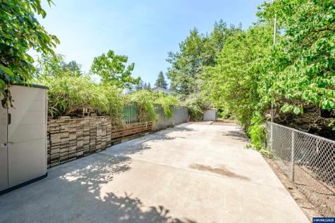 6025 SE 124th Avenue Portland OR 97236