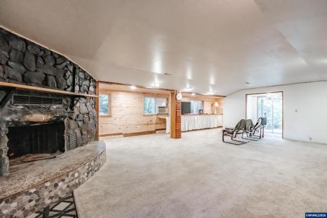 6025 SE 124th Avenue Portland OR 97236