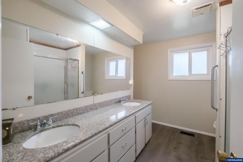 38973 Groshong Road NE Albany OR 97321