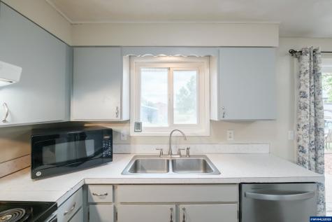 38973 Groshong Road NE Albany OR 97321