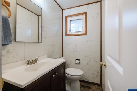 38973 Groshong Road NE Albany OR 97321