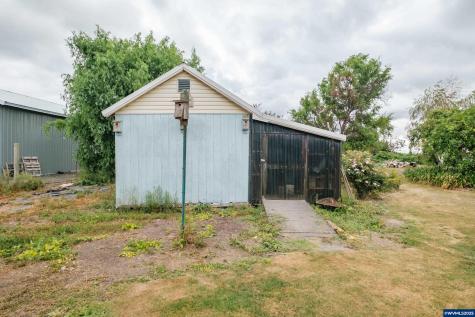 38973 Groshong Road NE Albany OR 97321