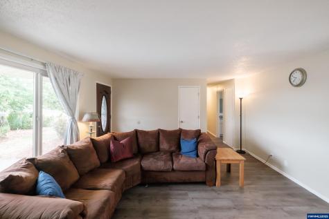 38973 Groshong Road NE Albany OR 97321