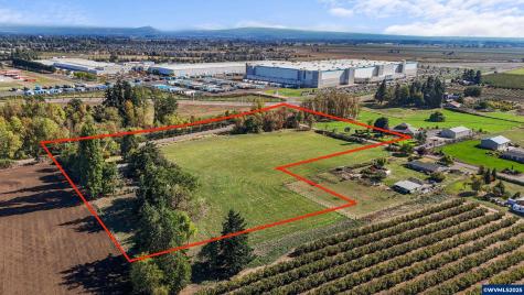 15895 Old Butteville Road NE Woodburn OR 97071