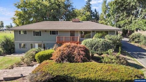 15895 Old Butteville Road NE Woodburn OR 97071