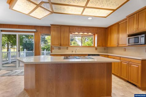 15895 Old Butteville Road NE Woodburn OR 97071