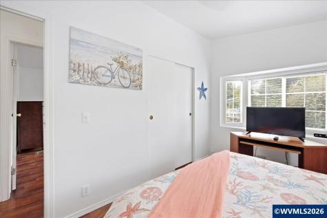 385 SE Anchor Avenue Depoe Bay OR 97341