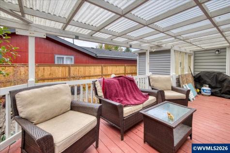 385 SE Anchor Avenue Depoe Bay OR 97341