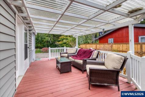 385 SE Anchor Avenue Depoe Bay OR 97341