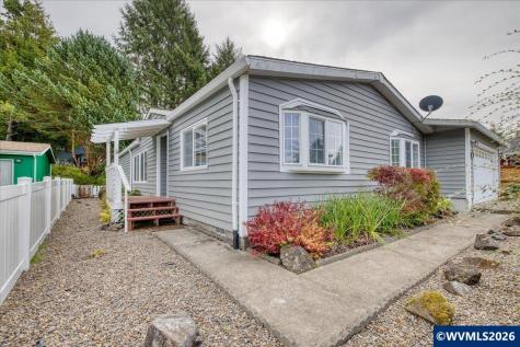 385 SE Anchor Avenue Depoe Bay OR 97341