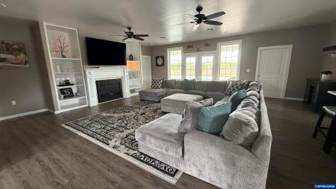 38053 Robinson Drive Scio OR 97374