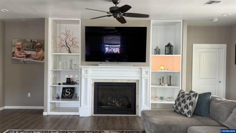 38053 Robinson Drive Scio OR 97374