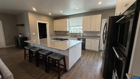 38053 Robinson Drive Scio OR 97374