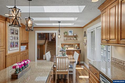 1423 35th Avenue NW Salem OR 97304