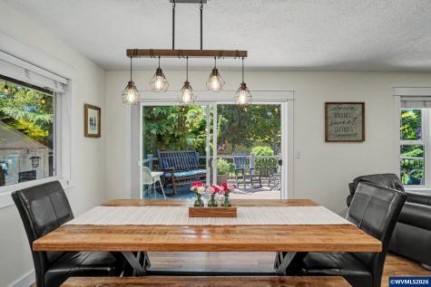 1423 35th Avenue NW Salem OR 97304