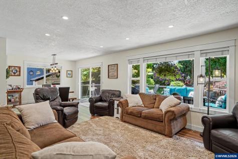 1423 35th Avenue NW Salem OR 97304