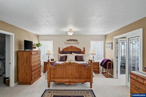 1423 35th Avenue NW Salem OR 97304