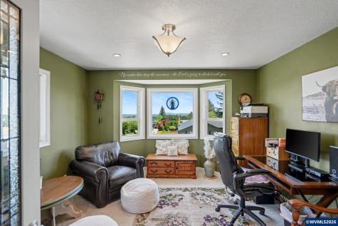 1423 35th Avenue NW Salem OR 97304