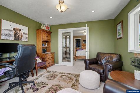 1423 35th Avenue NW Salem OR 97304