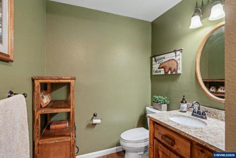 1423 35th Avenue NW Salem OR 97304